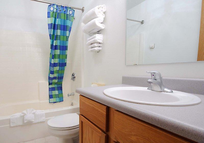 Frontier Suites Hotel In Джуно Екстер'єр фото
